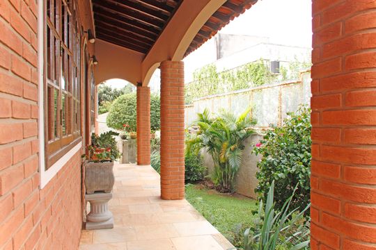 Casa à venda com 3 quartos, 212m² em Jardim Italia, Vinhedo