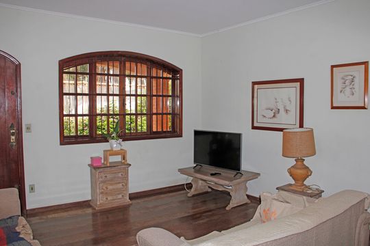 Casa à venda com 3 quartos, 212m² em Jardim Italia, Vinhedo