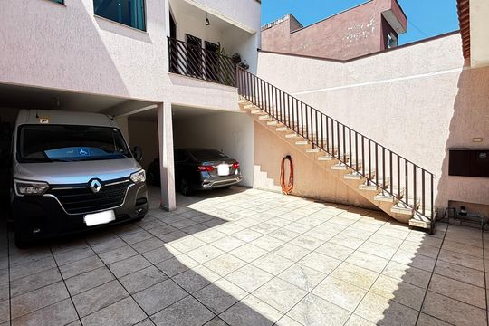 Garagem de casa para alugar com 4 quartos, 280m² em Jardim Ipanema, Santo André