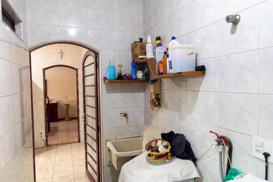 Área de Serviço de casa à venda com 5 quartos, 270m² em Jardim Nova Europa, Campinas