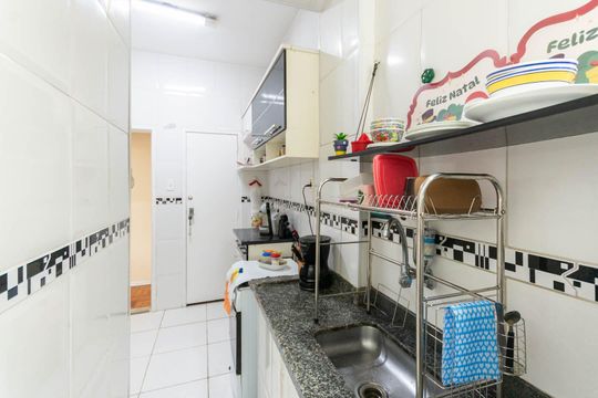 Cozinha de apartamento à venda com 3 quartos, 63m² em Rio Comprido, Rio de Janeiro