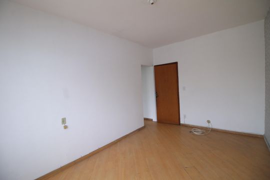 Sala de apartamento à venda com 2 quartos, 57m² em Vista Alegre, Rio de Janeiro