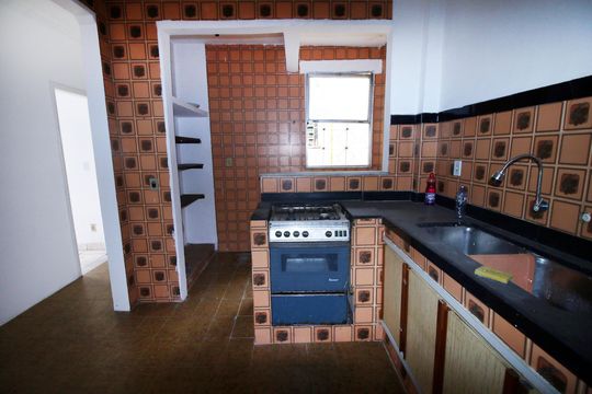 Cozinha de apartamento à venda com 2 quartos, 57m² em Vista Alegre, Rio de Janeiro