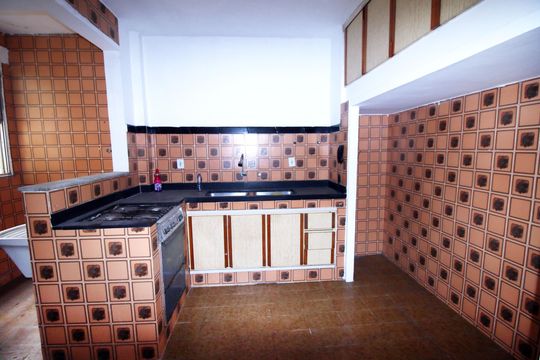 Cozinha de apartamento para alugar com 2 quartos, 57m² em Vista Alegre, Rio de Janeiro