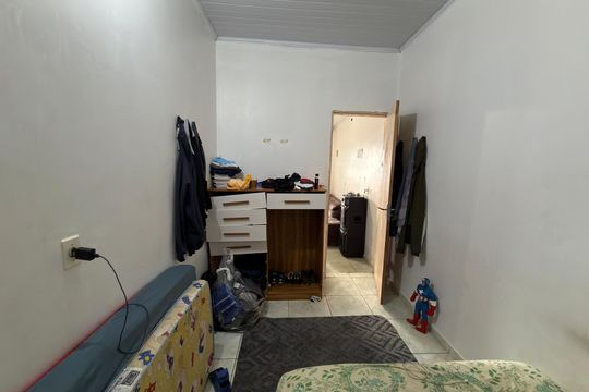 Casa à venda com 3 quartos, 200m² em Qr 421, Brasília