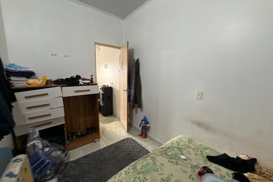 Casa à venda com 3 quartos, 200m² em Qr 421, Brasília