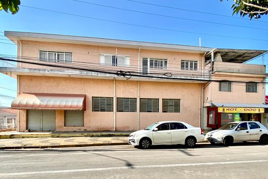 Fachada de casa à venda com 3 quartos, 370m² em Parque Industrial, Campinas