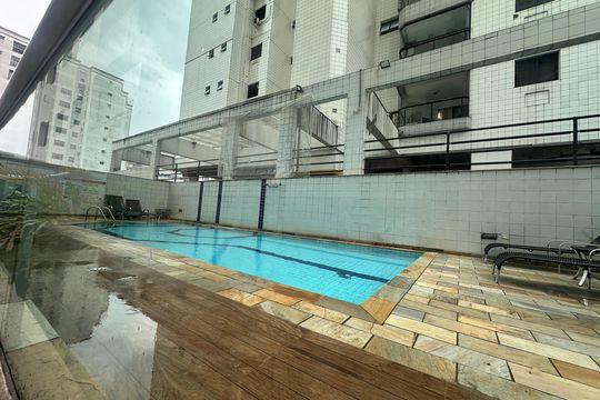 Área comum - Piscina de apartamento para alugar com 2 quartos, 64m² em Itararé, São Vicente