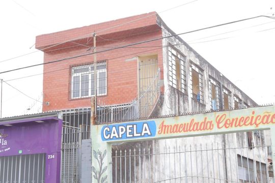 Fachada  de casa à venda com 1 quarto, 130m² em Vila Nitro Operaria, São Paulo