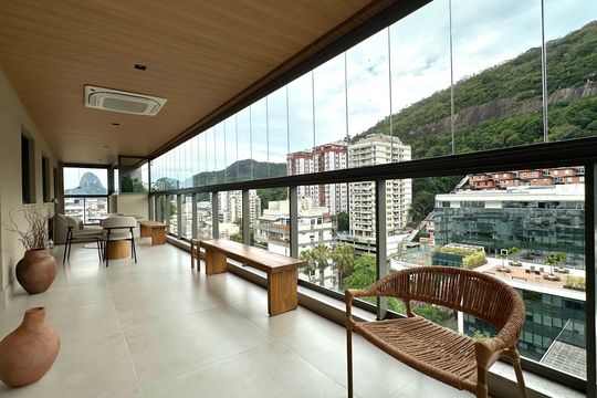 Varanda de apartamento à venda com 3 quartos, 155m² em Botafogo, Rio de Janeiro