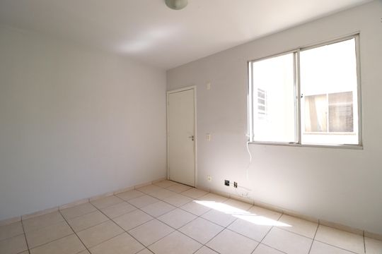 Sala de apartamento para alugar com 2 quartos, 45m² em Jaraguá, Uberlândia