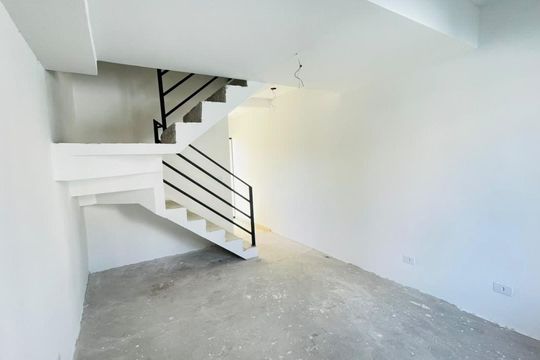 Casa de Condomínio para alugar com 2 quartos, 55m² em Portal do Santa Paula, Cotia
