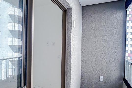 Varanda de kitnet/studio à venda com 1 quarto, 24m² em Tatuapé, São Paulo