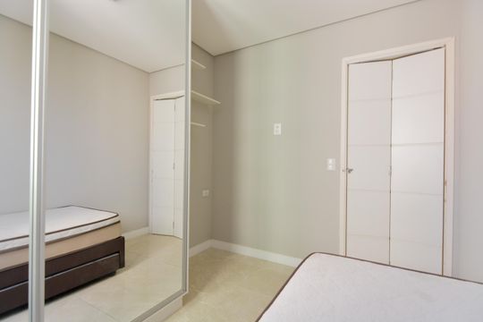 Quarto 1 de apartamento para alugar com 2 quartos, 58m² em Jardim Flor da Montanha, Guarulhos