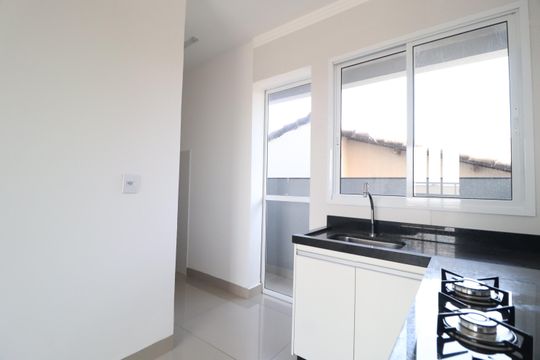 Cozinha de apartamento para alugar com 2 quartos, 55m² em Nova Uberlândia, Uberlândia
