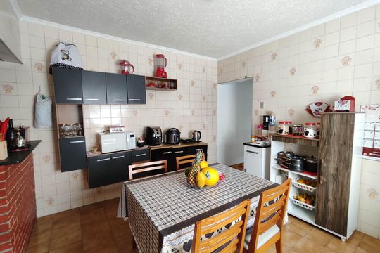 Casa à venda com 6 quartos, 197m² em Parque Guarani, São Paulo