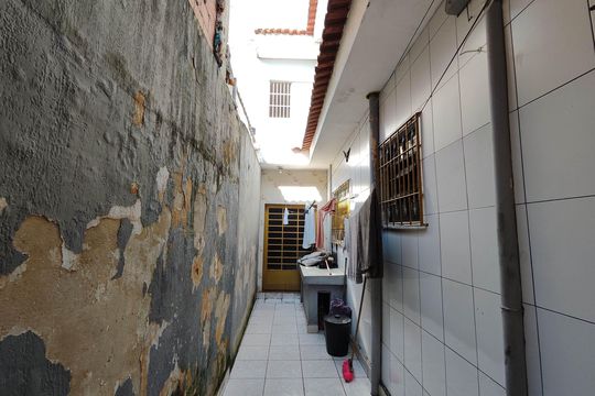 Casa à venda com 6 quartos, 197m² em Parque Guarani, São Paulo