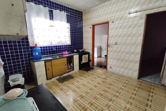 Casa à venda com 6 quartos, 197m² em Parque Guarani, São Paulo