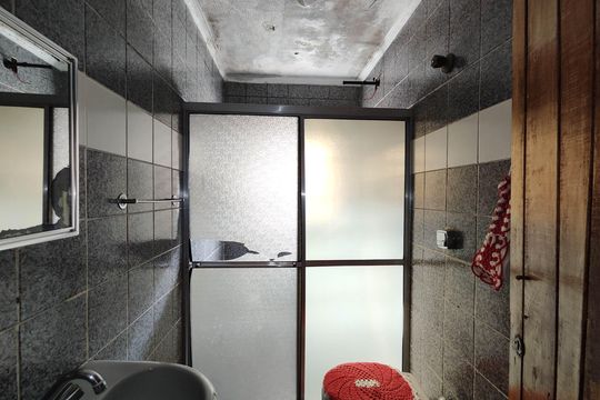 Casa à venda com 6 quartos, 197m² em Parque Guarani, São Paulo
