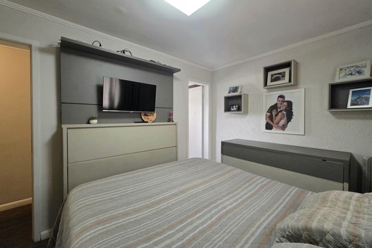 Suíte  de apartamento à venda com 3 quartos, 124m² em Parque Sao Vicente, Santo André