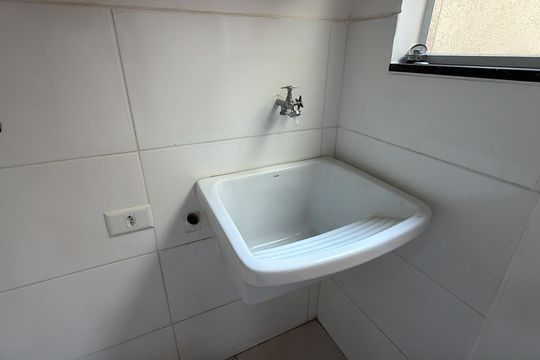 Área de Serviço de apartamento para alugar com 2 quartos, 45m² em Parque Sevilha, São Paulo