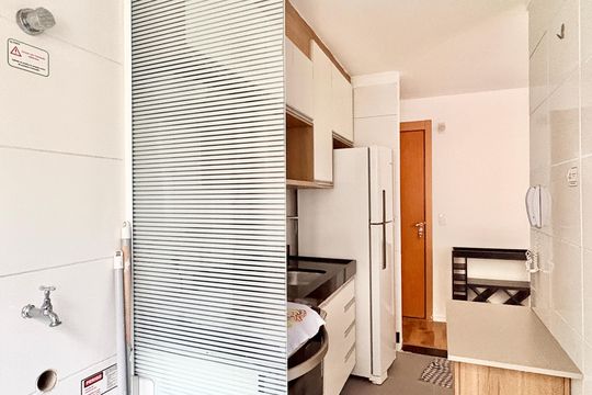 Área de Serviço de apartamento para alugar com 2 quartos, 42m² em Jardim Iris, São Paulo