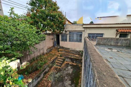 Casa à venda com 4 quartos, 153m² em Esplanada, Belo Horizonte
