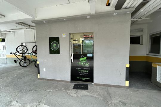 Área comum de apartamento para alugar com 2 quartos, 62m² em Praça Seca, Rio de Janeiro