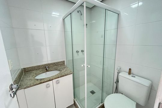 Banheiro Social de apartamento para alugar com 2 quartos, 62m² em Praça Seca, Rio de Janeiro