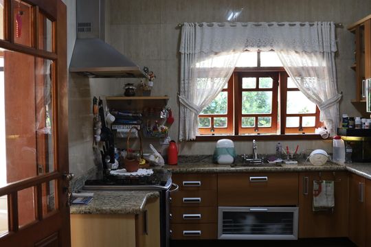Cozinha de casa à venda com 3 quartos, 310m² em Jardim Belval, Barueri
