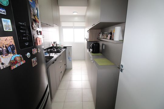 Cozinha de apartamento para alugar com 2 quartos, 62m² em Jardim Oriente, São José dos Campos