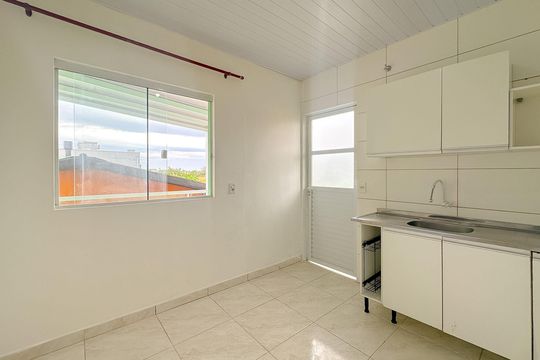 Apartamento para alugar com 1 quarto, 35m² em São João do Rio Vermelho, Florianópolis