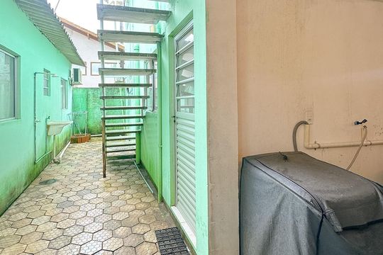 Área comum de apartamento para alugar com 1 quarto, 35m² em São João do Rio Vermelho, Florianópolis