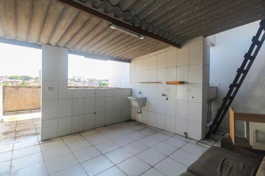 Área de Serviço 3 de casa à venda com 5 quartos, 150m² em Jardim Cotiana, São Paulo
