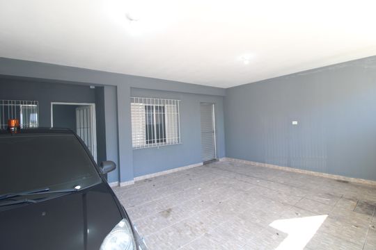 Garagem de casa à venda com 2 quartos, 200m² em Parque America, São Paulo