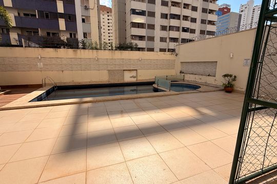 Área comum - Piscina de apartamento à venda com 3 quartos, 138m² em Setor Bueno, Goiânia