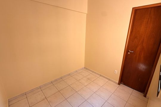 Quarto de Serviço de apartamento à venda com 3 quartos, 138m² em Setor Bueno, Goiânia