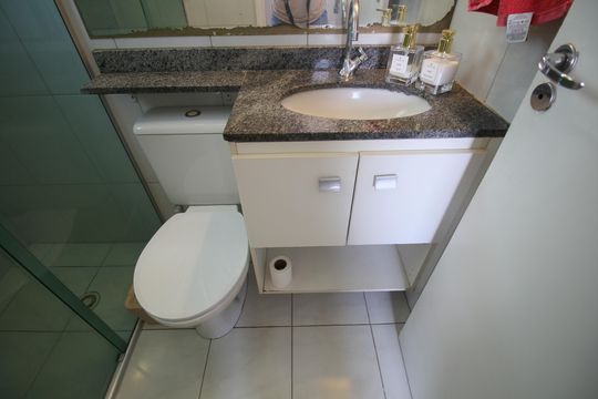 Banheiro Suíte de apartamento à venda com 3 quartos, 64m² em Morumbi, São Paulo