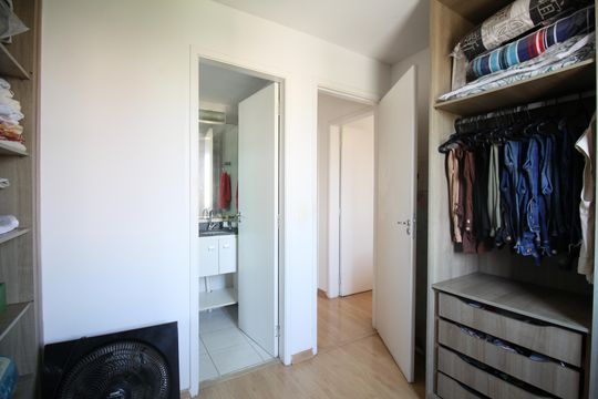 Suíte de apartamento à venda com 3 quartos, 64m² em Morumbi, São Paulo