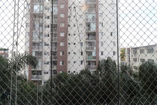 Varanda vista de apartamento à venda com 2 quartos, 69m² em Jardim Prudência, São Paulo