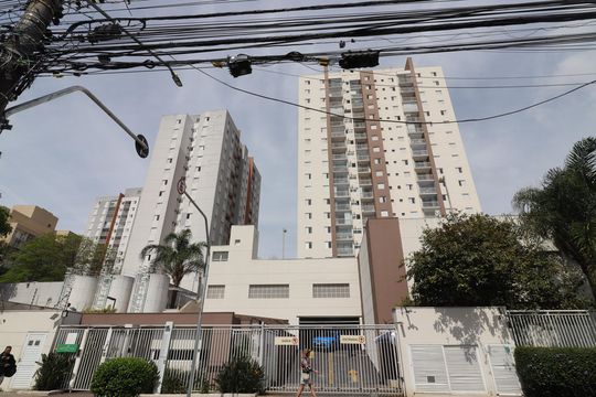 Fachada de apartamento à venda com 2 quartos, 69m² em Jardim Prudência, São Paulo