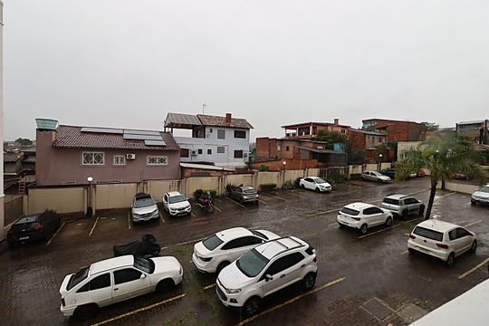 Vista da Sala de apartamento à venda com 2 quartos, 51m² em Passo das Pedras, Porto Alegre