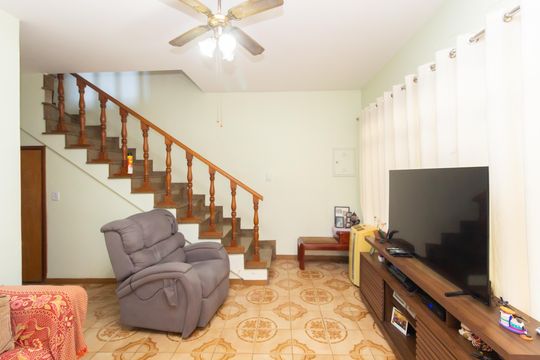 Casa à venda com 4 quartos, 194m² em Vila Pedroso, São Paulo