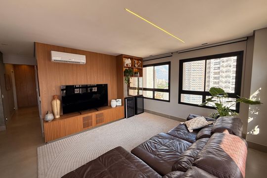 Apartamento à venda com 3 quartos, 137m² em Setor Bueno, Goiânia