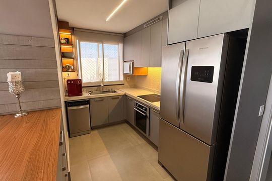 Cozinha de apartamento à venda com 3 quartos, 137m² em Setor Bueno, Goiânia