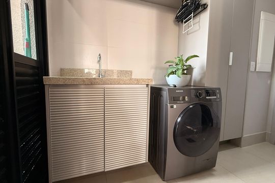 Área de Serviço de apartamento à venda com 3 quartos, 137m² em Setor Bueno, Goiânia