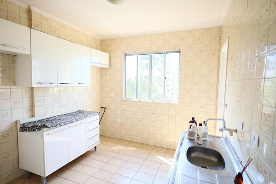 Cozinha de apartamento para alugar com 2 quartos, 68m² em Bussocaba, Osasco