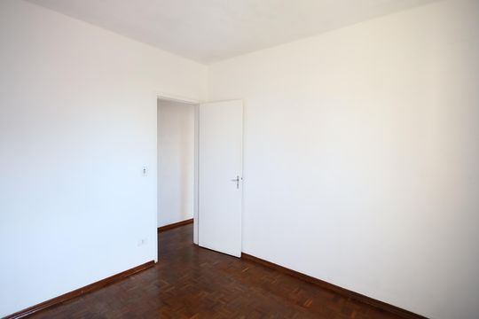 Quarto 2 de apartamento para alugar com 2 quartos, 68m² em Bussocaba, Osasco