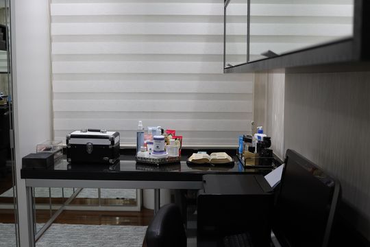 Escritório de apartamento à venda com 2 quartos, 105m² em Jardim Tupanci, Barueri