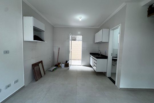 Cozinha de casa de condomínio para alugar com 2 quartos, 50m² em Gramado, Cotia